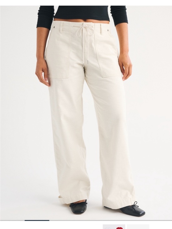 Abercrombie & Fitch Pants - A&F 100% Cotton Curve Love Low Rise
Ultra Loose Weekender Pant
